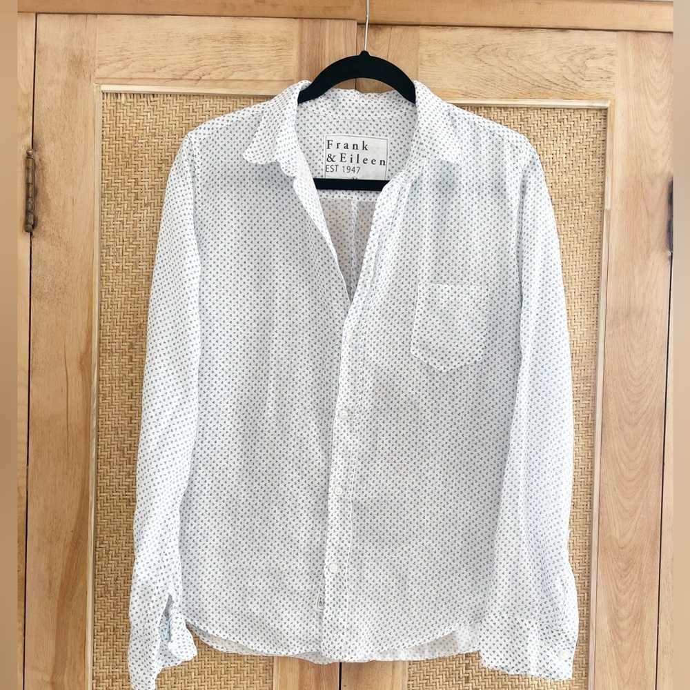 Frank & Eileen Barry Flower Button Up Linen Shirt White Blue Size Medium Casual